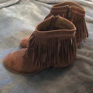 Suede boots